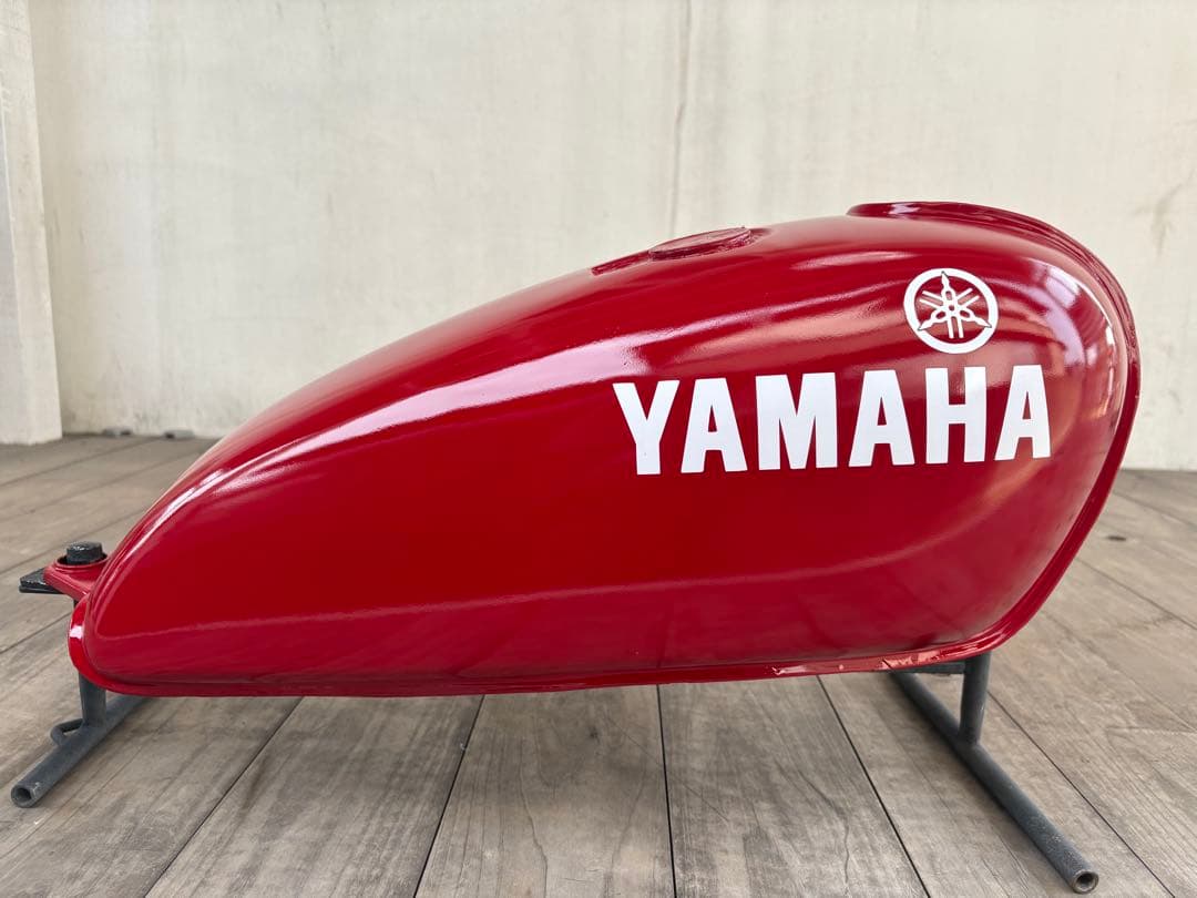 SR400 タンク　レッド&ホワイトステッカー　自家塗装