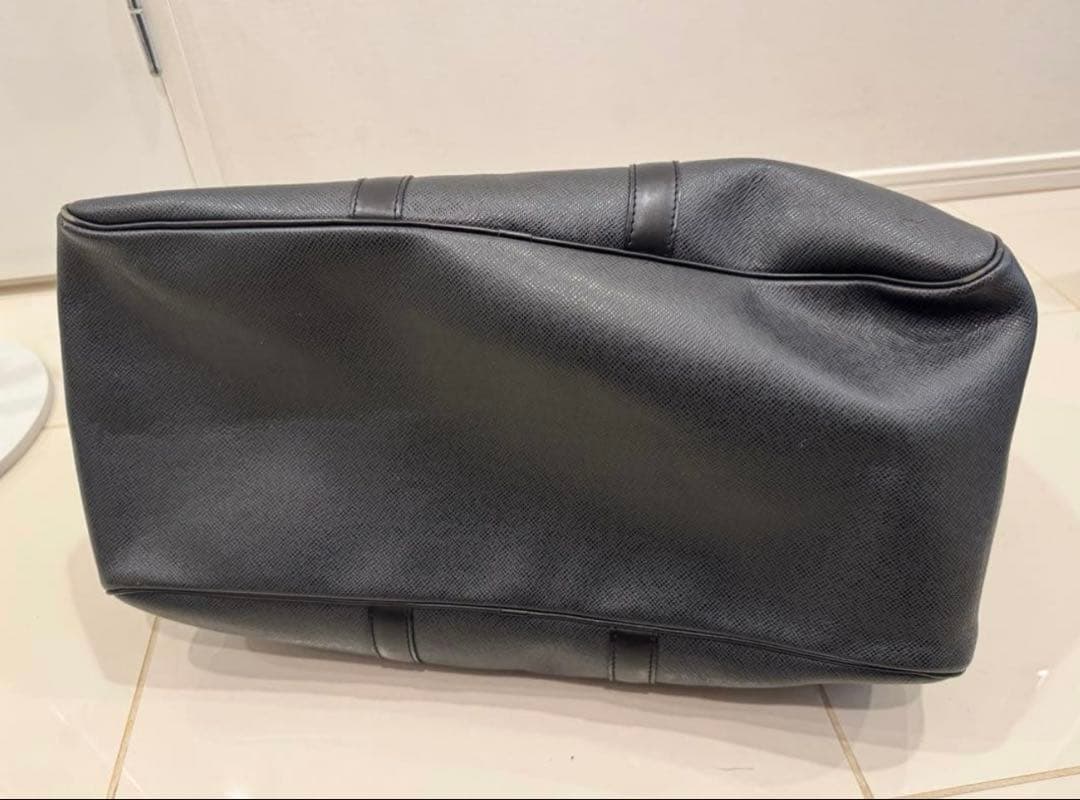 LUIS VUITTON タイガ　ケンダルPM