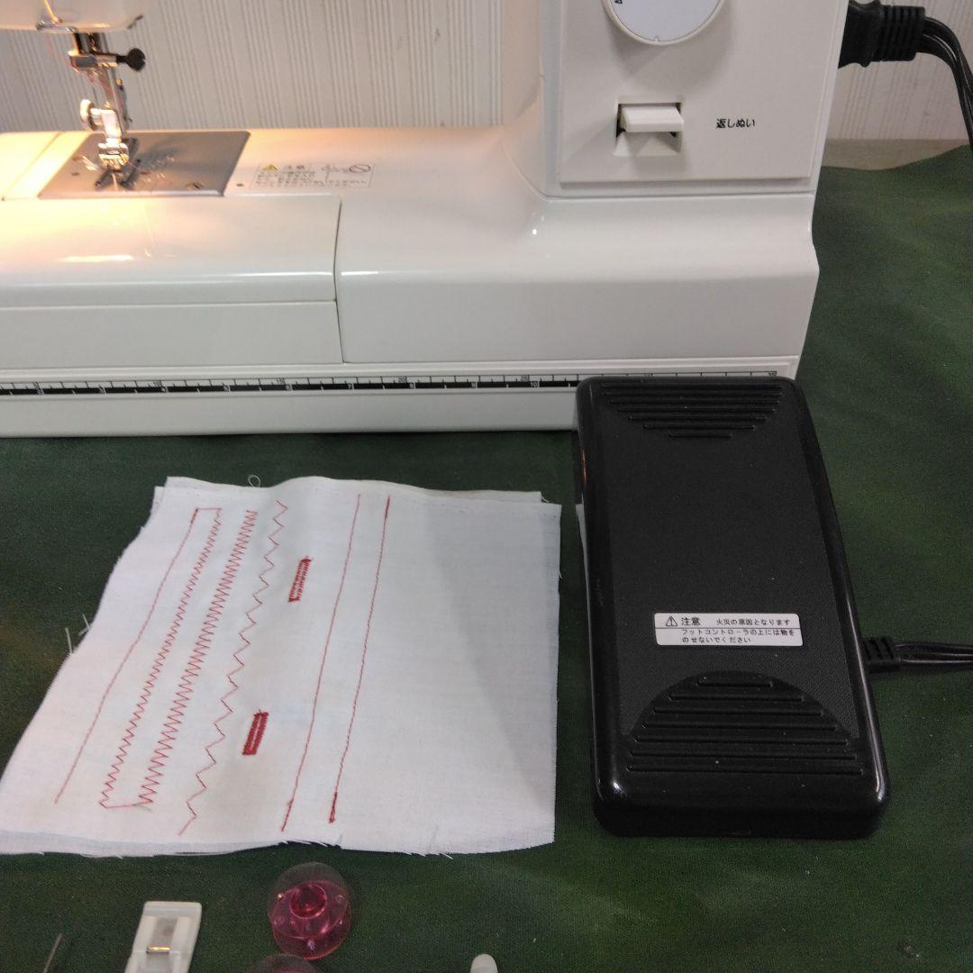 蛇の目ミシン、LC-7500型。