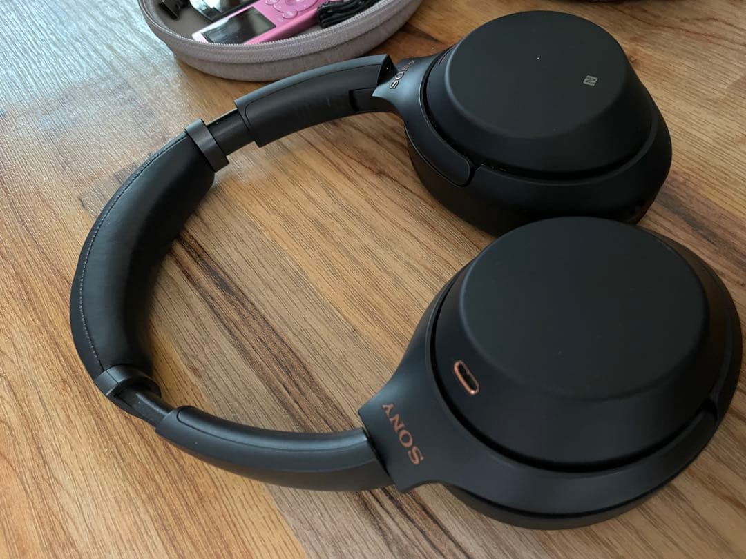 ワイヤレスノイズキャンセ　WH-1000XM3（B） WALKMAN2台セット