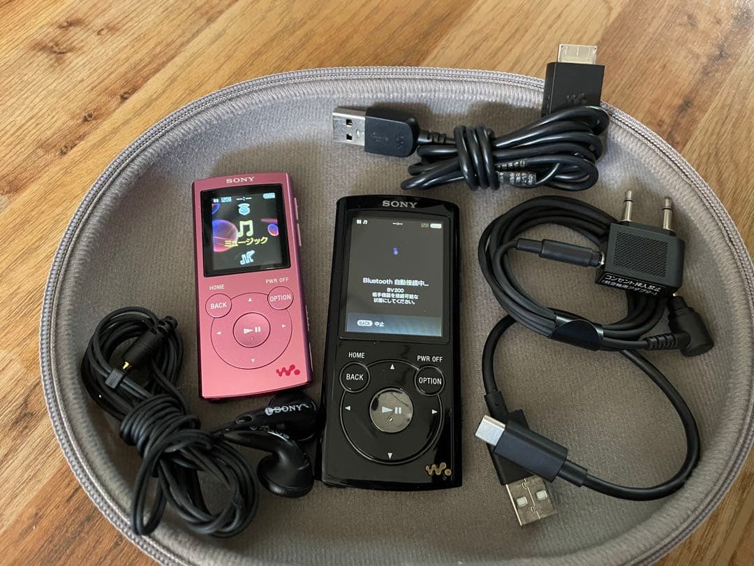 ワイヤレスノイズキャンセ　WH-1000XM3（B） WALKMAN2台セット