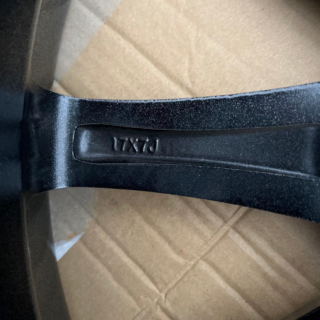 17インチ ガンメタリック 10スポークホイール　ロクサーニ　スポーツ