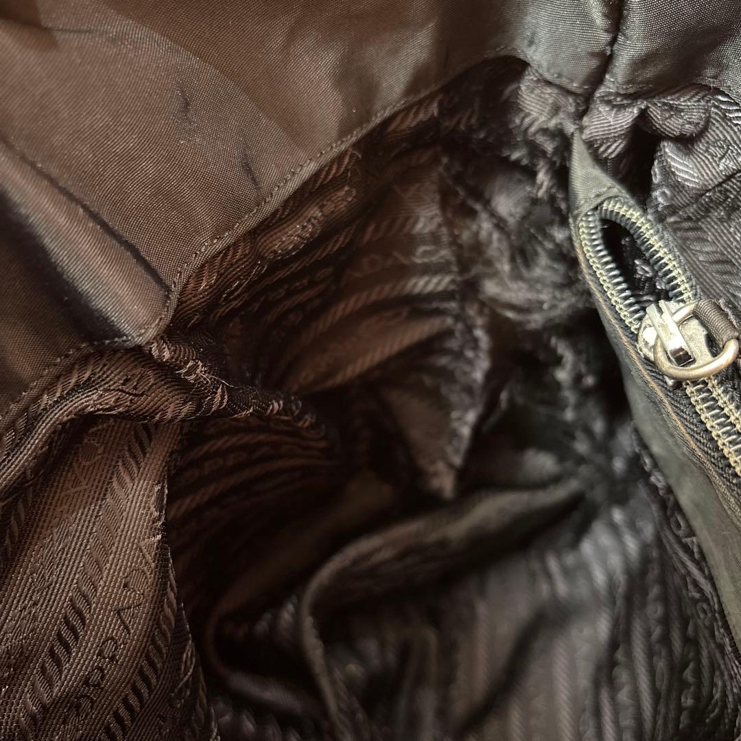 PRADA ブラックトートバッグ