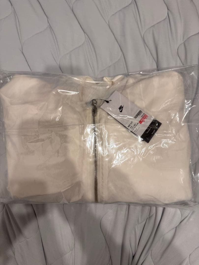 NIKE リバーシブル フェイクファー ボンバージャケット