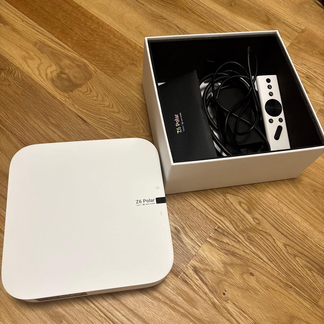 Z6 Polar プロジェクター 本体