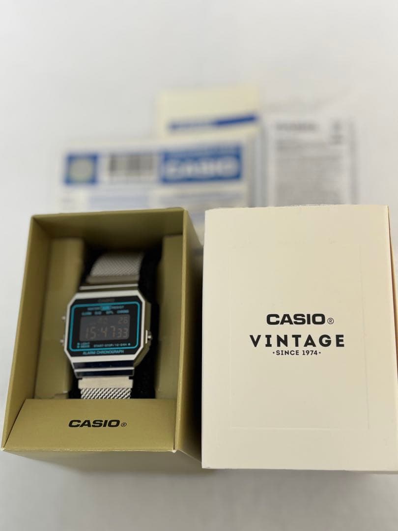 ☆希少未使用☆CASIO VINTAGE デジタル腕時計