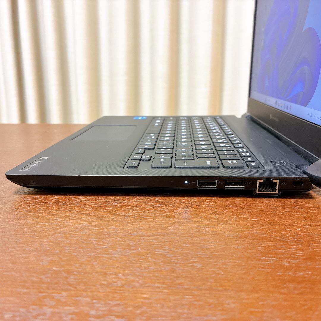 東芝/第11世代 /NVMeSSD256GB /Win11/カメラ