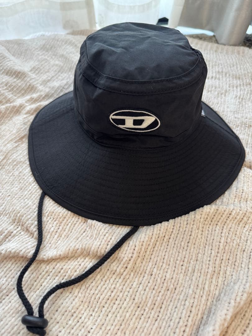 ディーゼル　DIESEL バケットハット　つば広　帽子　ロゴ　ブラック　黒　夏