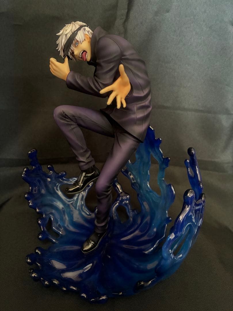 呪術廻戦 五条悟 渋谷スクランブルフィギュア PVC製塗装済み完成品 正規品