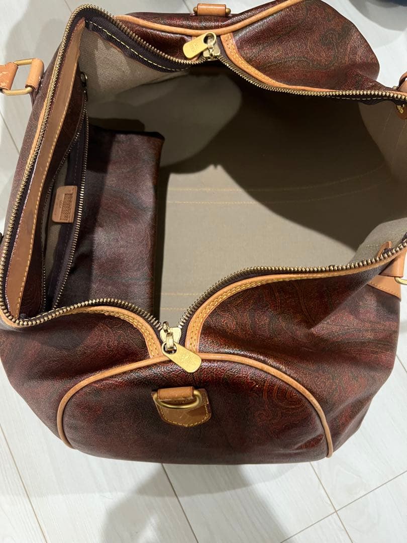 ETRO ブラウンレザーダッフルバッグ鍵付き