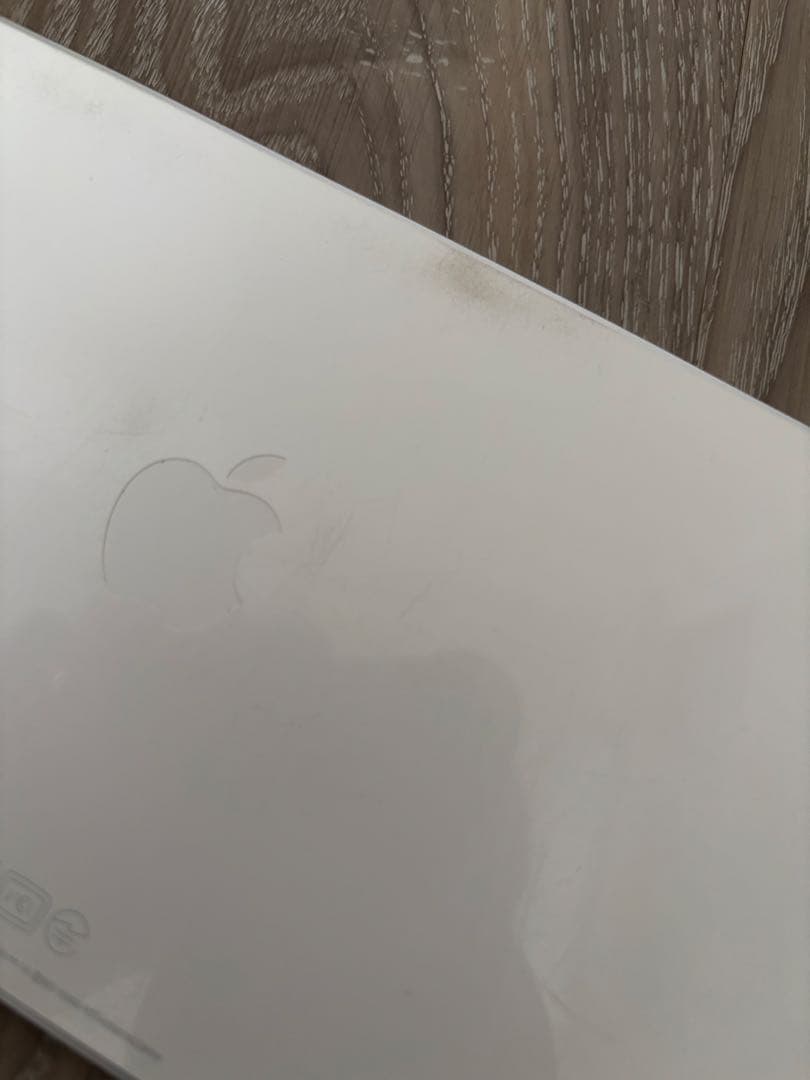 iMac Retina 4K 21.5インチ Late 2015