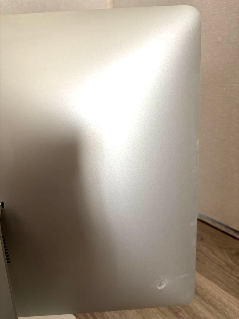 iMac Retina 4K 21.5インチ Late 2015