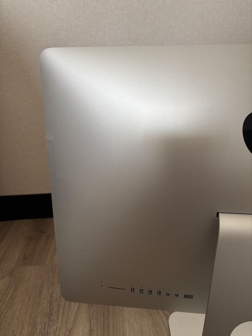 iMac Retina 4K 21.5インチ Late 2015