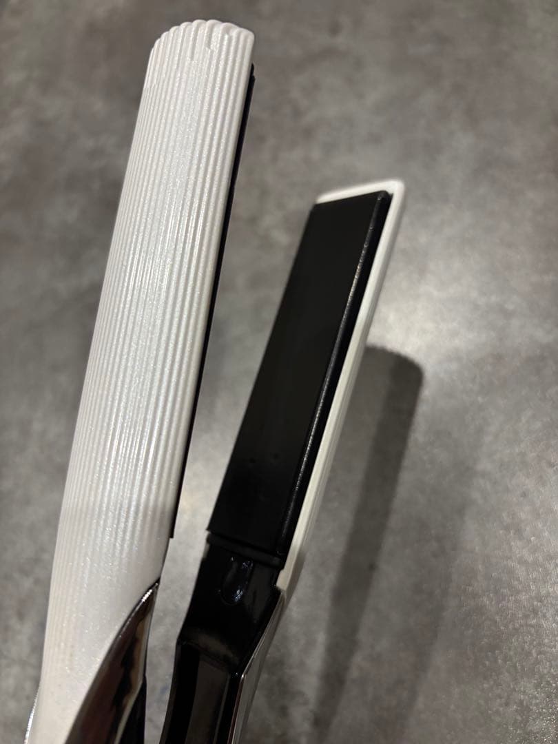 【⭐️箱不要¥500割引】MTG リファ　ReFaストレートヘアアイロン②