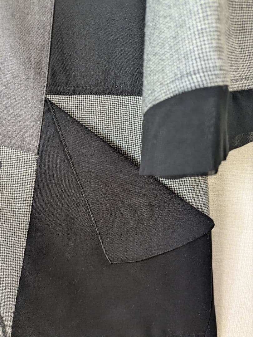 アルベロベロ♥️ぶたさんアートプリント五分袖チュニック グレー・ブラック