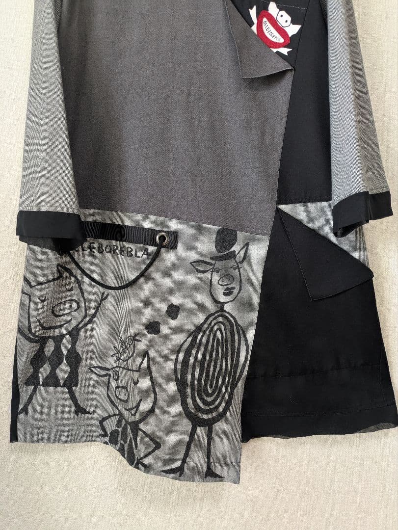 アルベロベロ♥️ぶたさんアートプリント五分袖チュニック グレー・ブラック