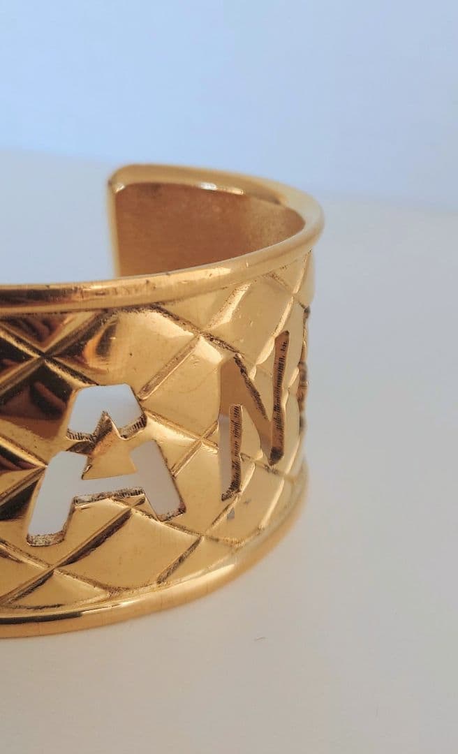 CHANEL シャネル ヴィンテージ ロゴ マトラッセ バングル ブレスレット