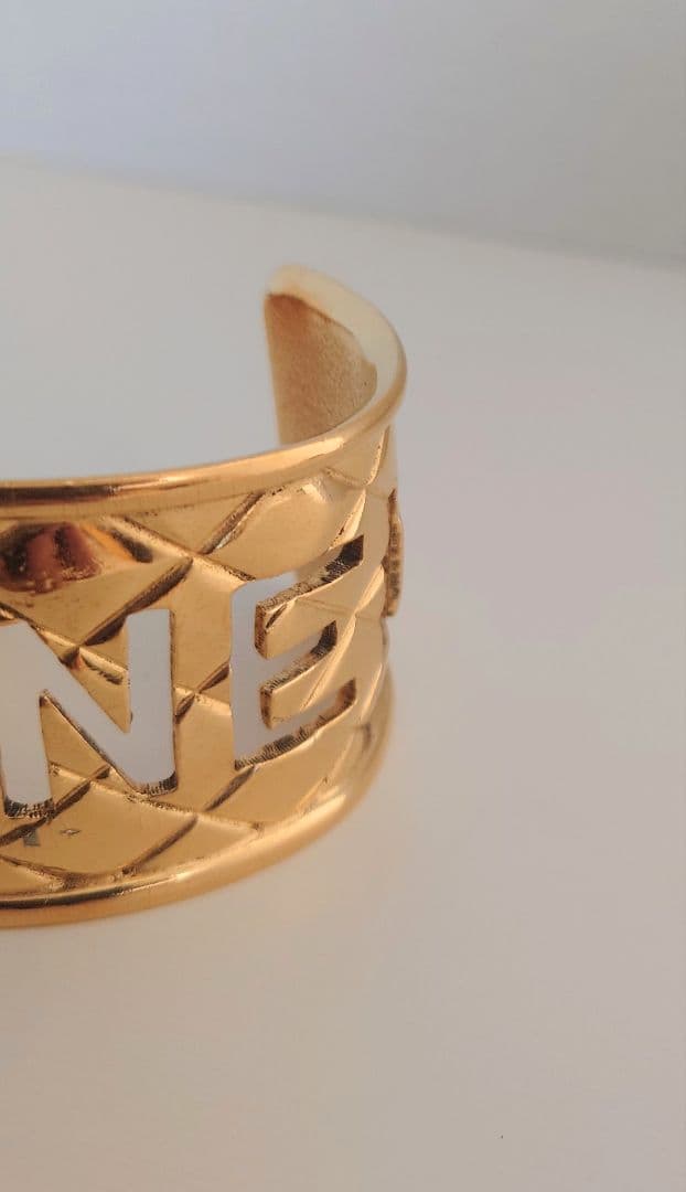 CHANEL シャネル ヴィンテージ ロゴ マトラッセ バングル ブレスレット