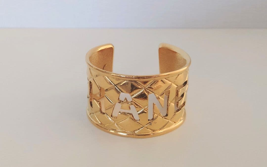 CHANEL シャネル ヴィンテージ ロゴ マトラッセ バングル ブレスレット