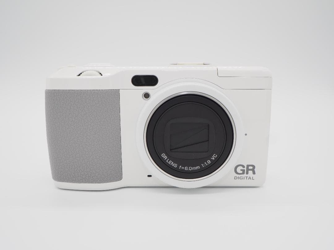 ■ほぼ新品■リコー RICOH GR Digital Ⅳ≪ショット数64回≫