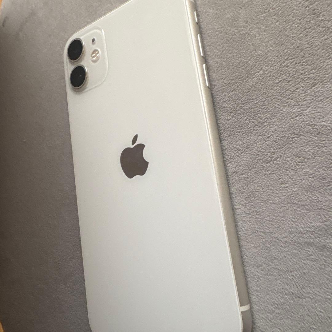iPhone11 スマートフォン 画面割れあり ジャンク