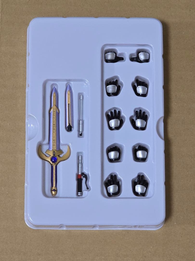 S.H.Figuarts 真骨彫製法 仮面ライダークウガ タイタンフォーム