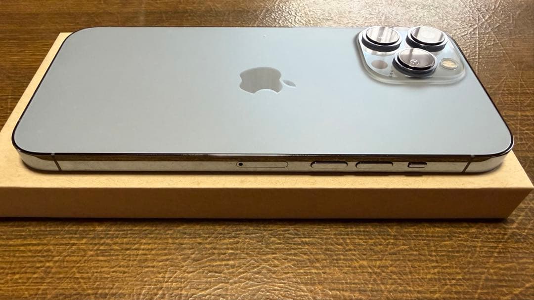 iPhone 13 Pro Max 1TB バッテリー100%