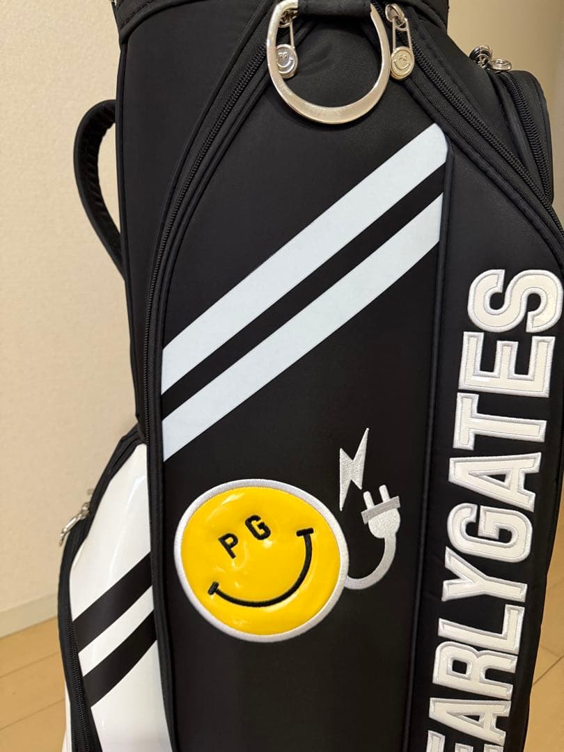 PEARLY GATES キャディバッグ スマイリーフェイス　合成革　キャスター