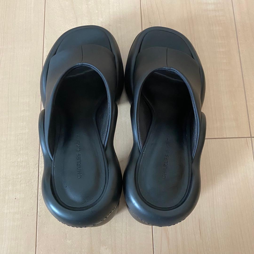 CHARLES & KEITH レイラオープントゥミュール　38