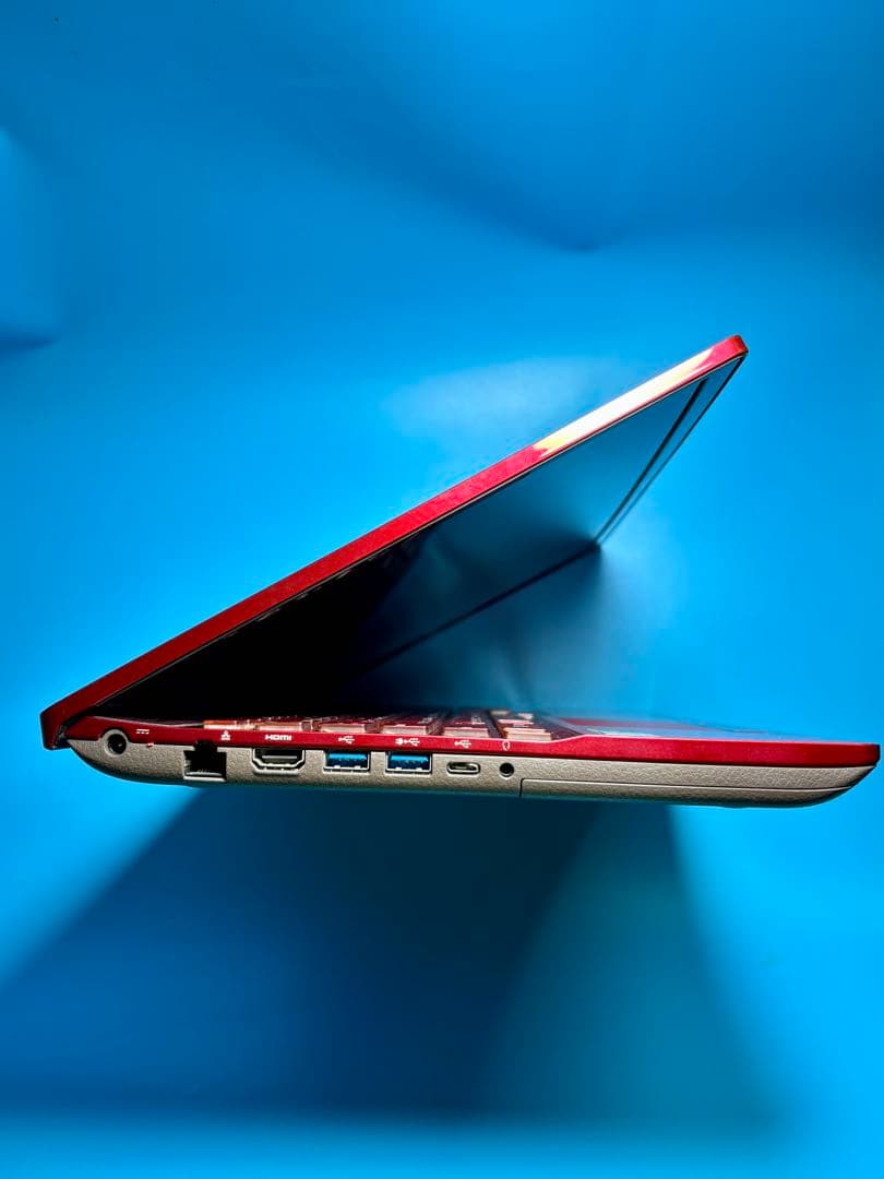 富士通 LIFEBOOK AH53/B3 i7 8550U SSD 2TB