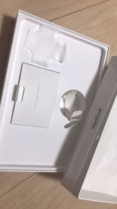MacBook 2017 12インチ（MNYF2J/A）