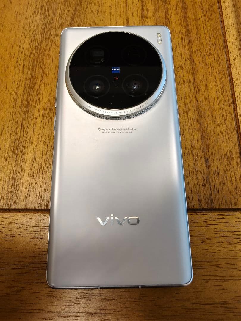 【最終値下げ】vivo X100 Ultra 本体 + ケース
