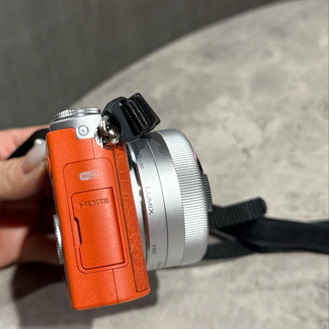 超美品Panasonic LUMIX G オレンジ 12-32mm