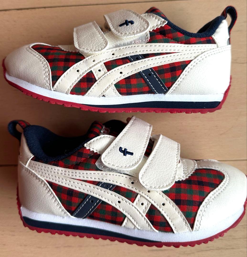 美品　ファミリア　アシックス　スニーカー　赤系チェック　16cm