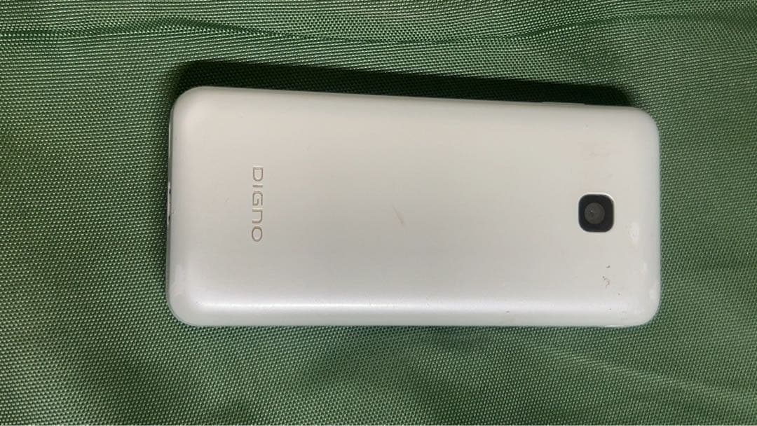 DOCOMO DIGNO KY-42C 折りたたみ式携帯電話 ホワイト