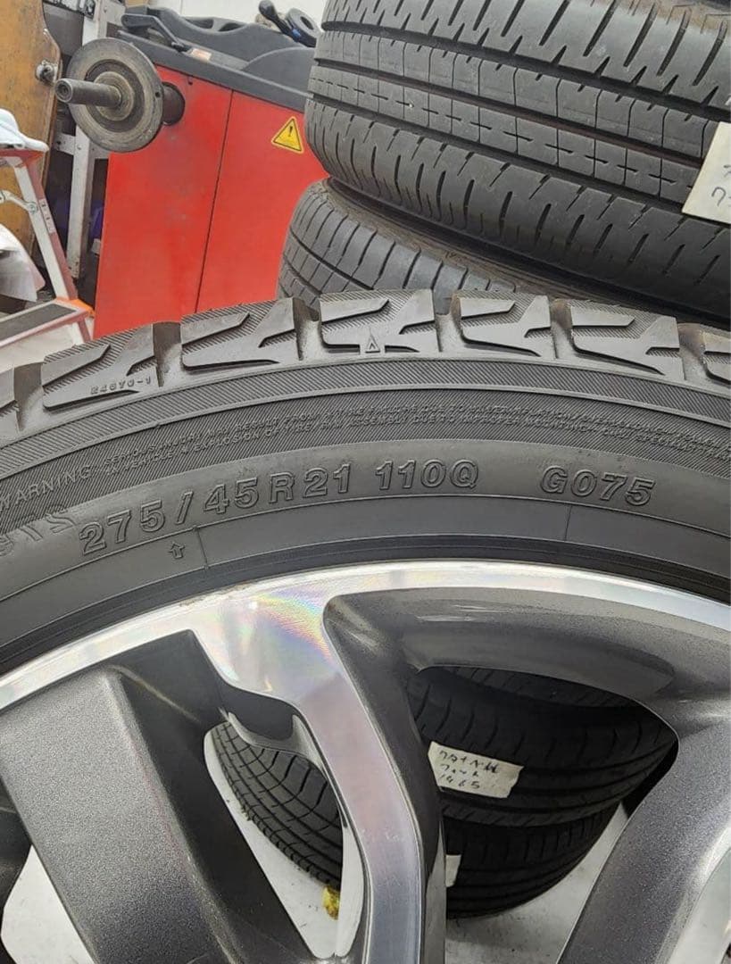 トト　レンジローバータイヤセット　4/1