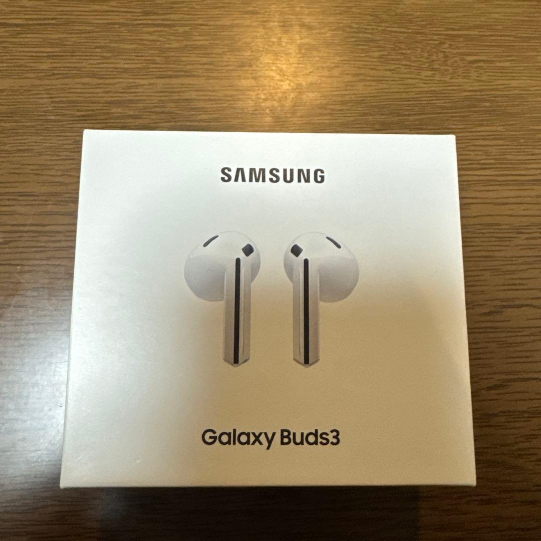 新品未開封　SAMSUNG Galaxy Buds3