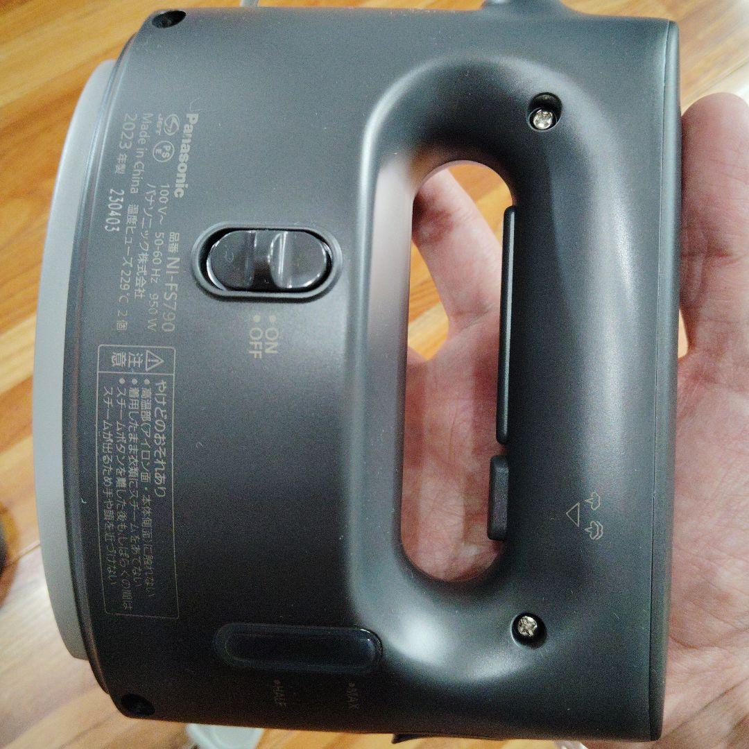 【値下げ】パナソニック NI-FS790-Kカームブラック スチームアイロン