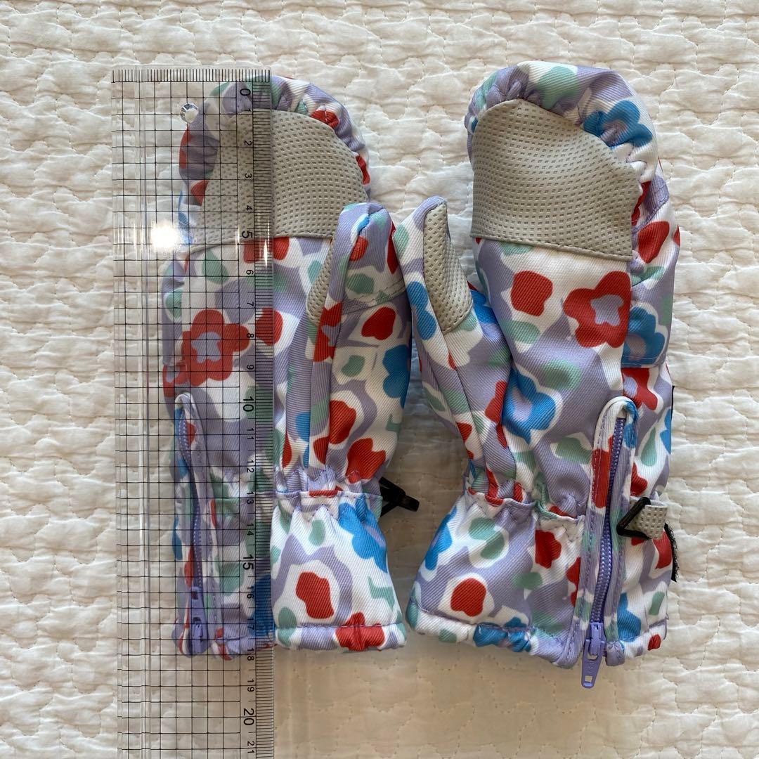 【新品未使用】yukユック❄︎子ども用スキーウェア・スノーウェア　花柄 紫　手袋