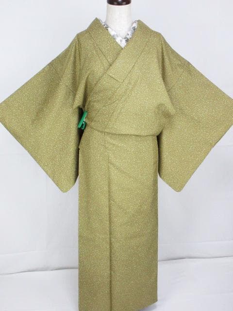 未着用に近い！牛首紬＊たたき染め＊桑染色＊紬＊高級＊着物＊１６３ｃｍ＊裄６５