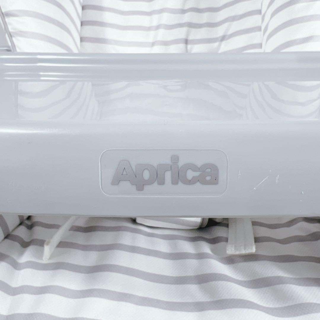 Aprica ユラリズム　ハイローチェア　5段階リクライニング　スウィングラック