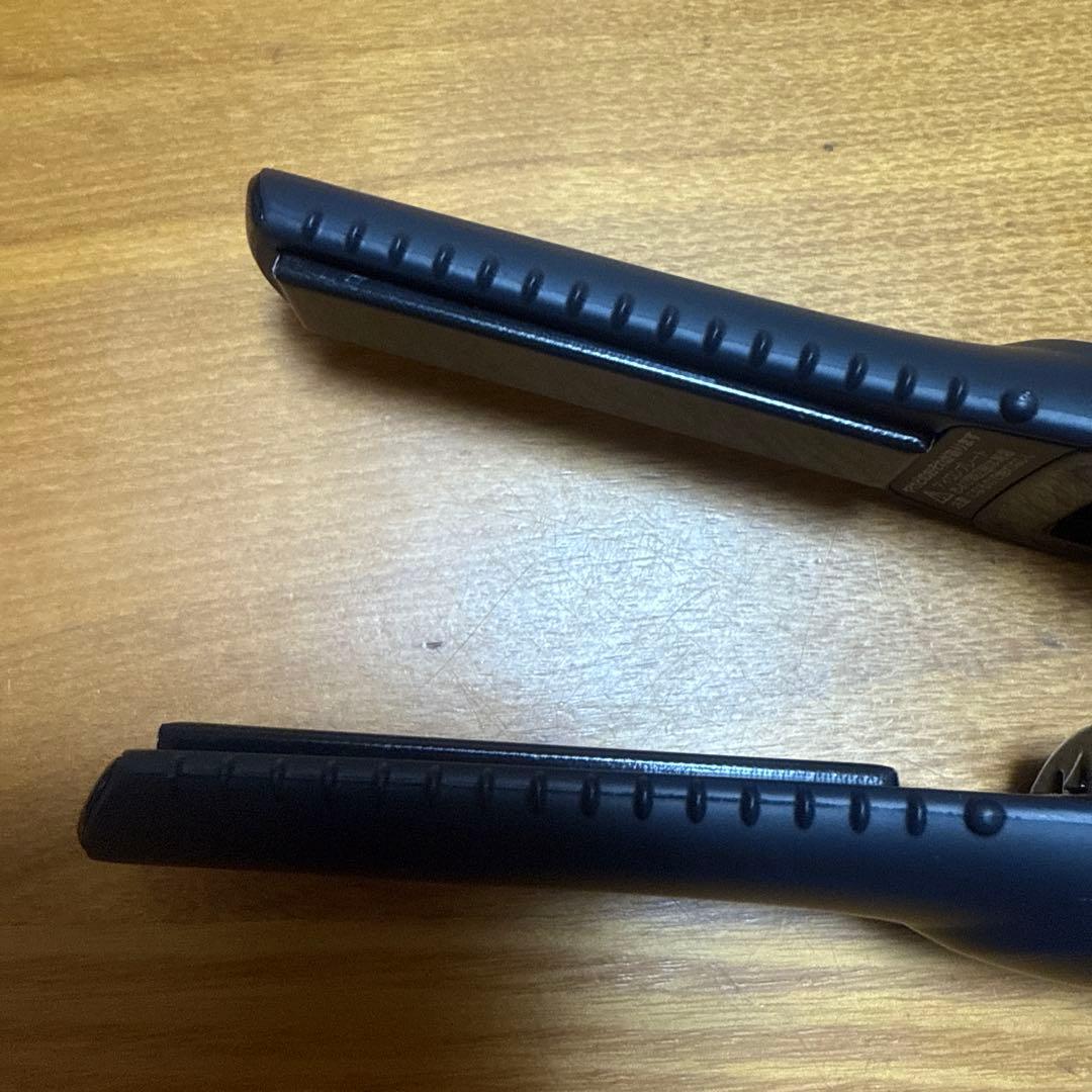 ReFaビューティク　フィンガーアイロン ブラック