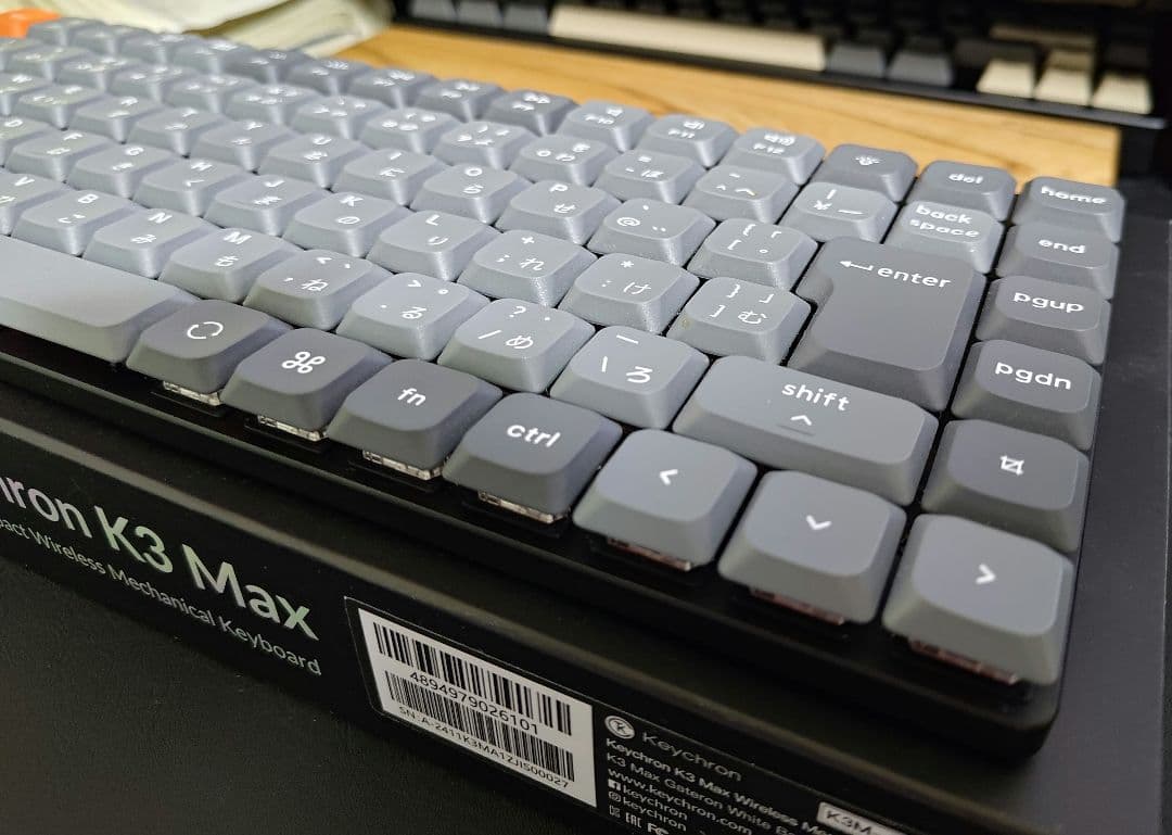 K3 Max White LED - ダブルショットPBTキーキャップ(赤軸)