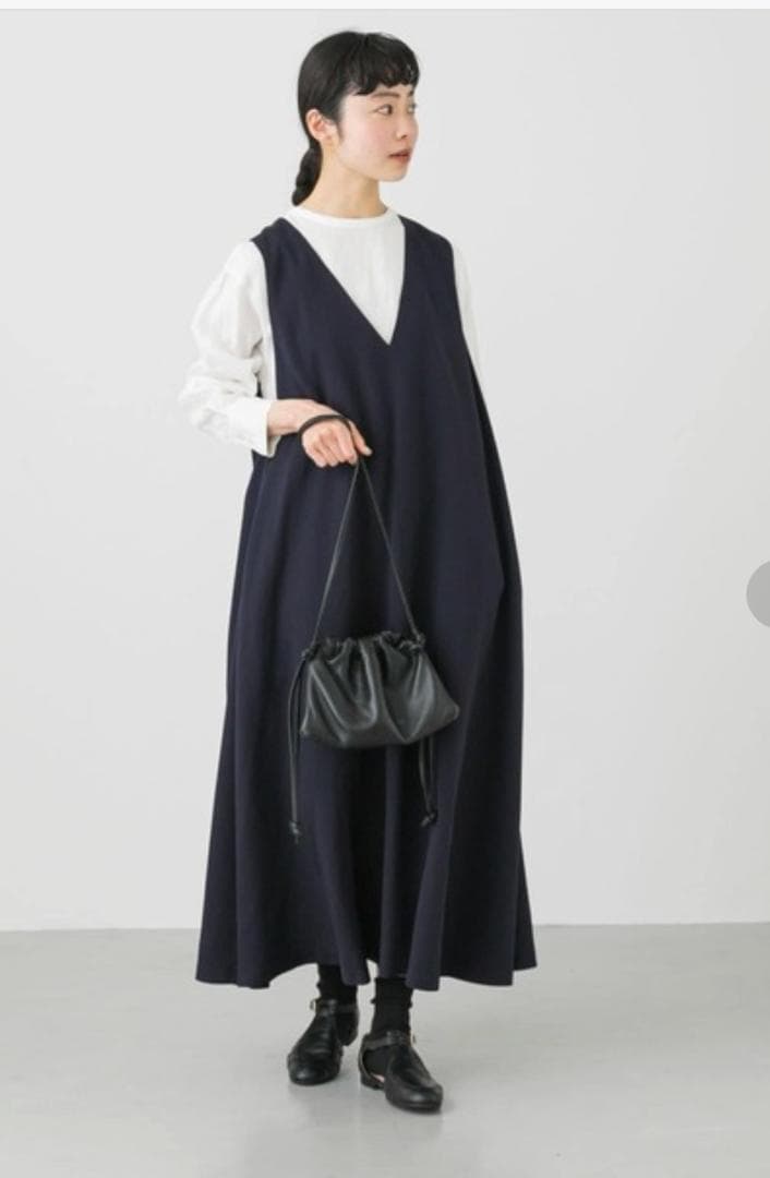 美品 かぐれ kagure Aラインジャンパースカート ブラック FREE