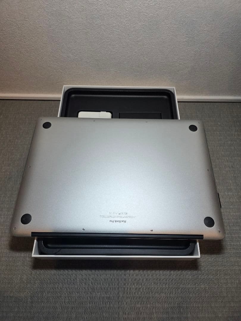 MacBookPro 15インチ 16GB/256GB/JPN