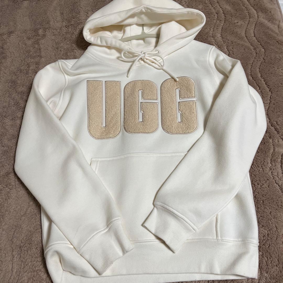 UGG パーカー　ホワイト　Sサイズ