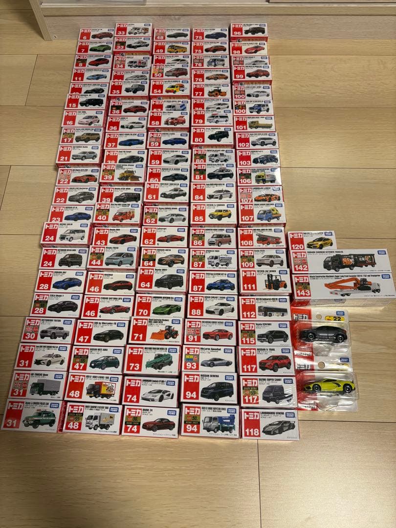 トミカ ミニカー まとめ売り105台　シュリンク付き新品未開封
