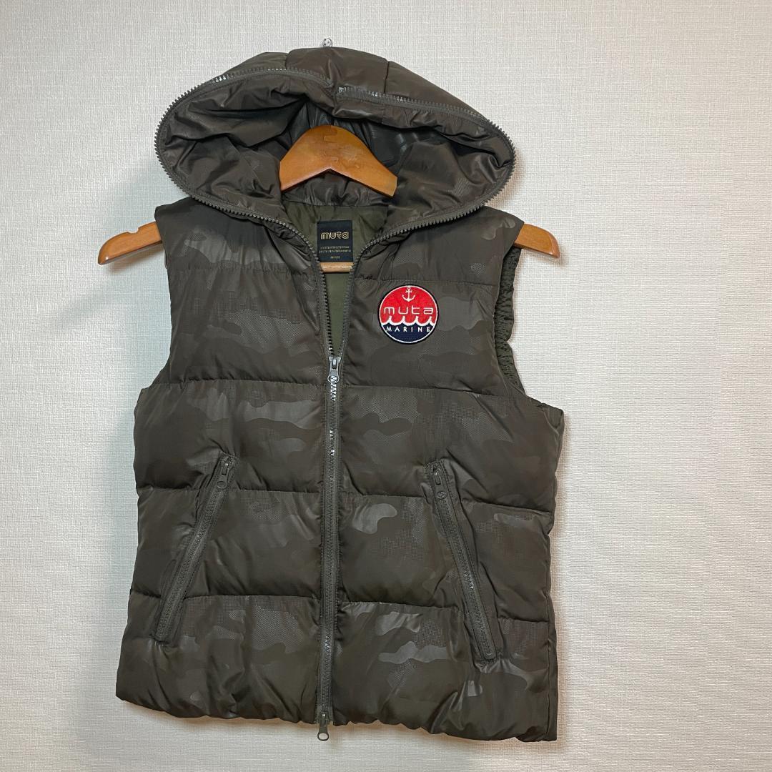 【美品】ムータマリン　ダウンベスト　迷彩　カモフラ　ロゴワッペン　M