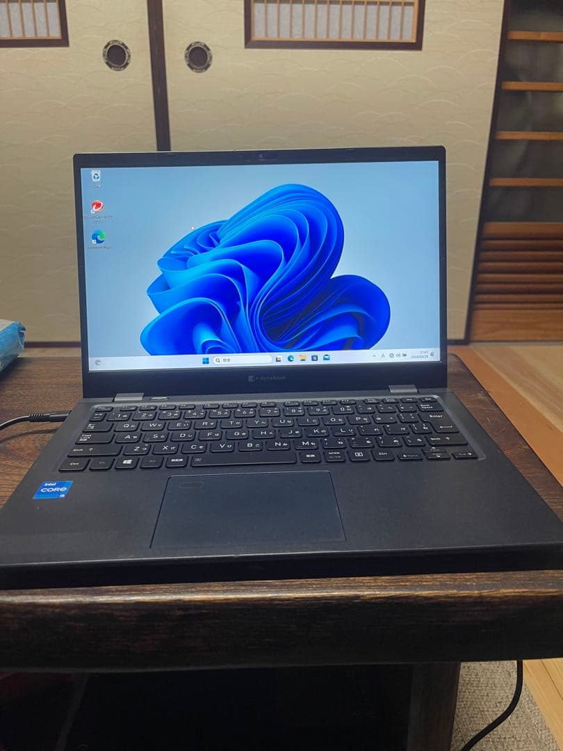 東芝　Dynabook G83/HS