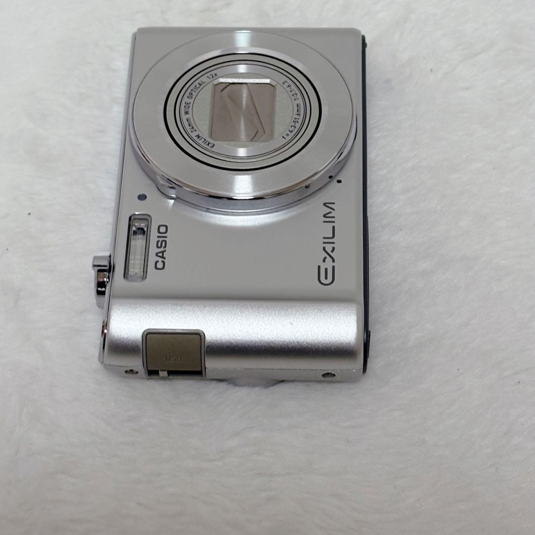 【外観極美品】CASIO EXILIM EX-ZS240 デジタルカメラ